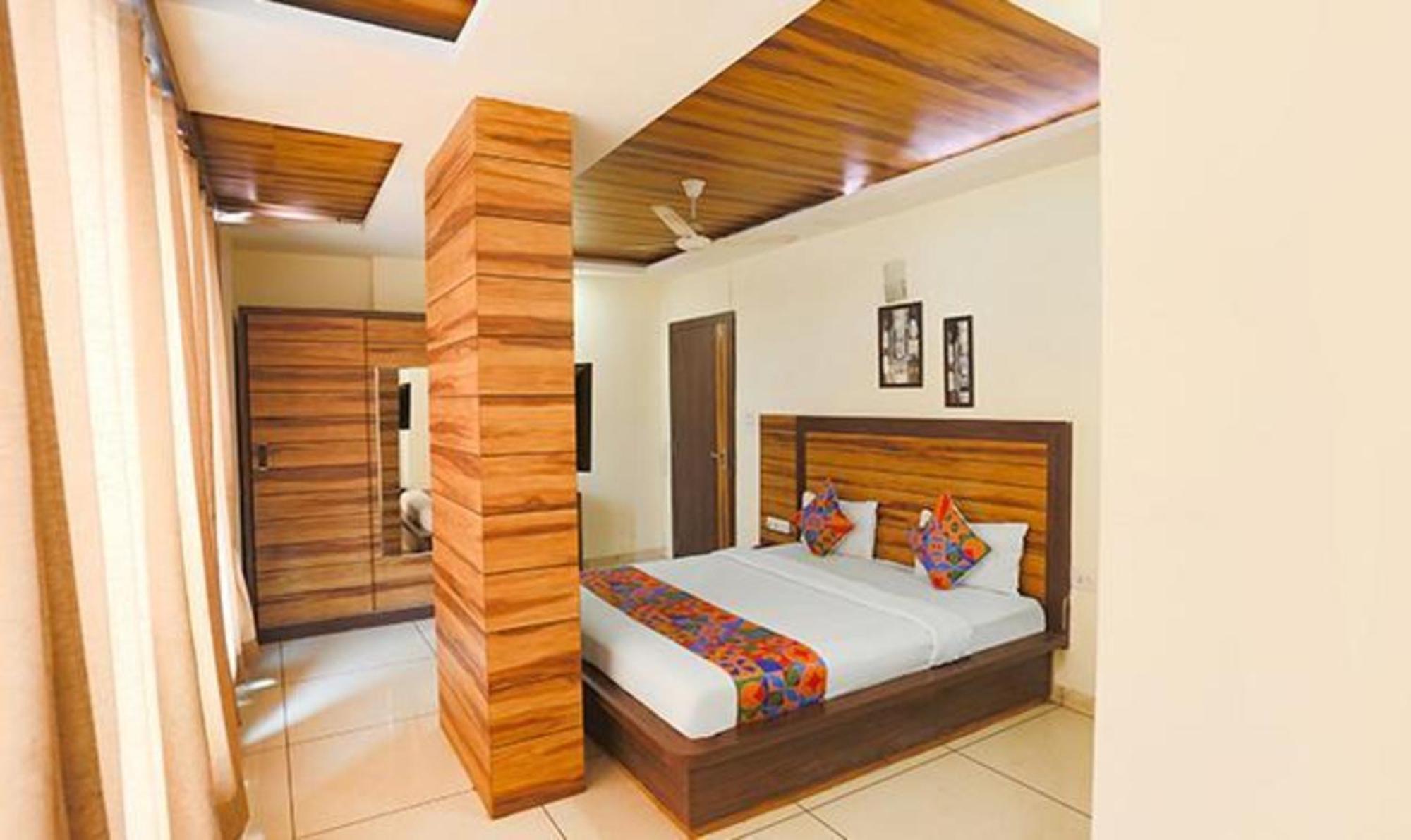 Fabexpress Madhuram Landmark Bhopal Exterior photo